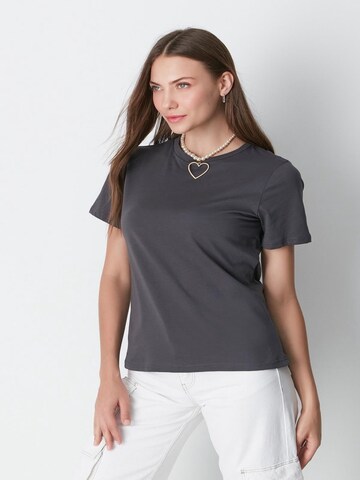 C&City T-Shirt in Grau
