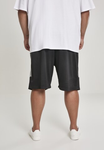 Urban Classics Regular Broek in Zwart