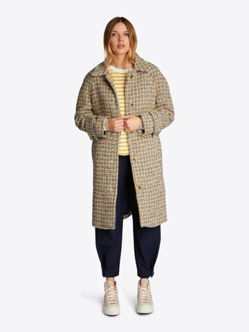 Rich & Royal Between-Seasons Coat in Yellow