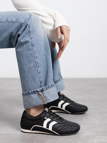 Xti Athletic Shoes '14460604' in Black