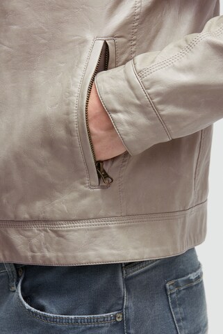 CAMP DAVID Between-Season Jacket in Grey: front