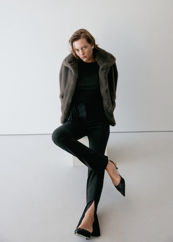 MANGO Skinny Trousers 'POCKET' in Black: front