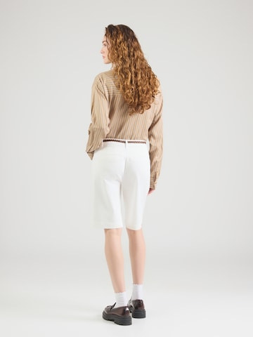 Loosefit Pantalon chino COMMA en blanc