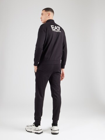 EA7 Emporio Armani Jogginganzug in Schwarz: Vorderseite