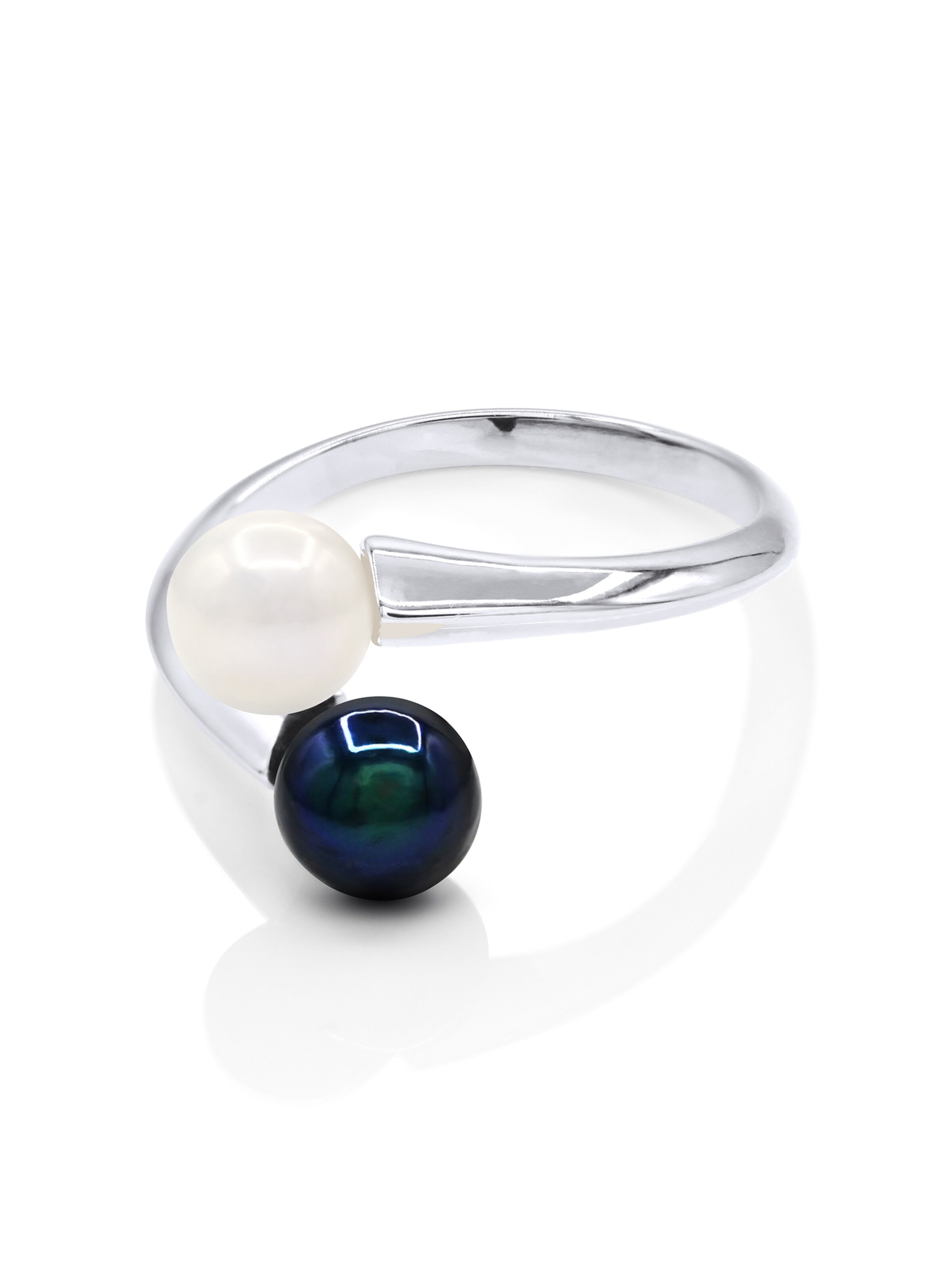 Ateliers Saint Germain Ring 'Pellingrin' in Black