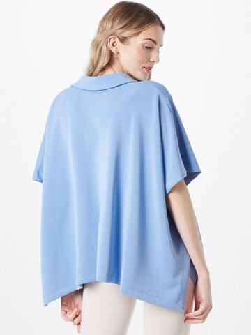 COMMA Cape in Blauw