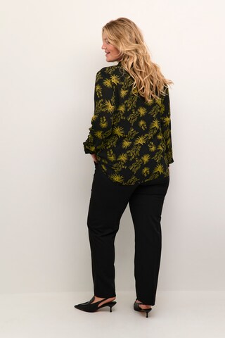 KAFFE CURVE Bluse 'Marlu' i sort