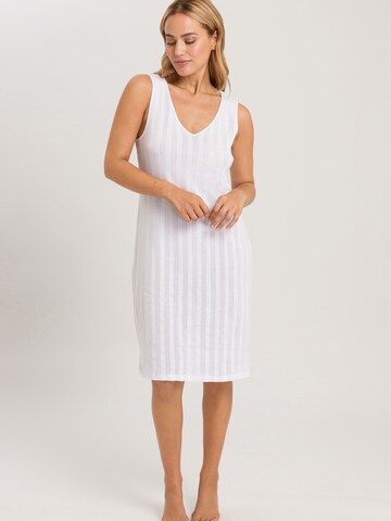 Chemise de nuit ' Simone ' Hanro en blanc