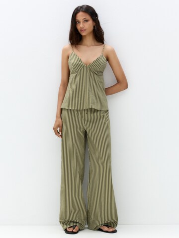 Pull&Bear Топ в зелено: отпред