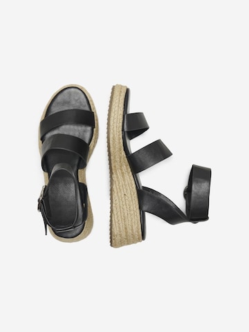 ONLY - Sandalias con hebilla 'Minerva' en negro