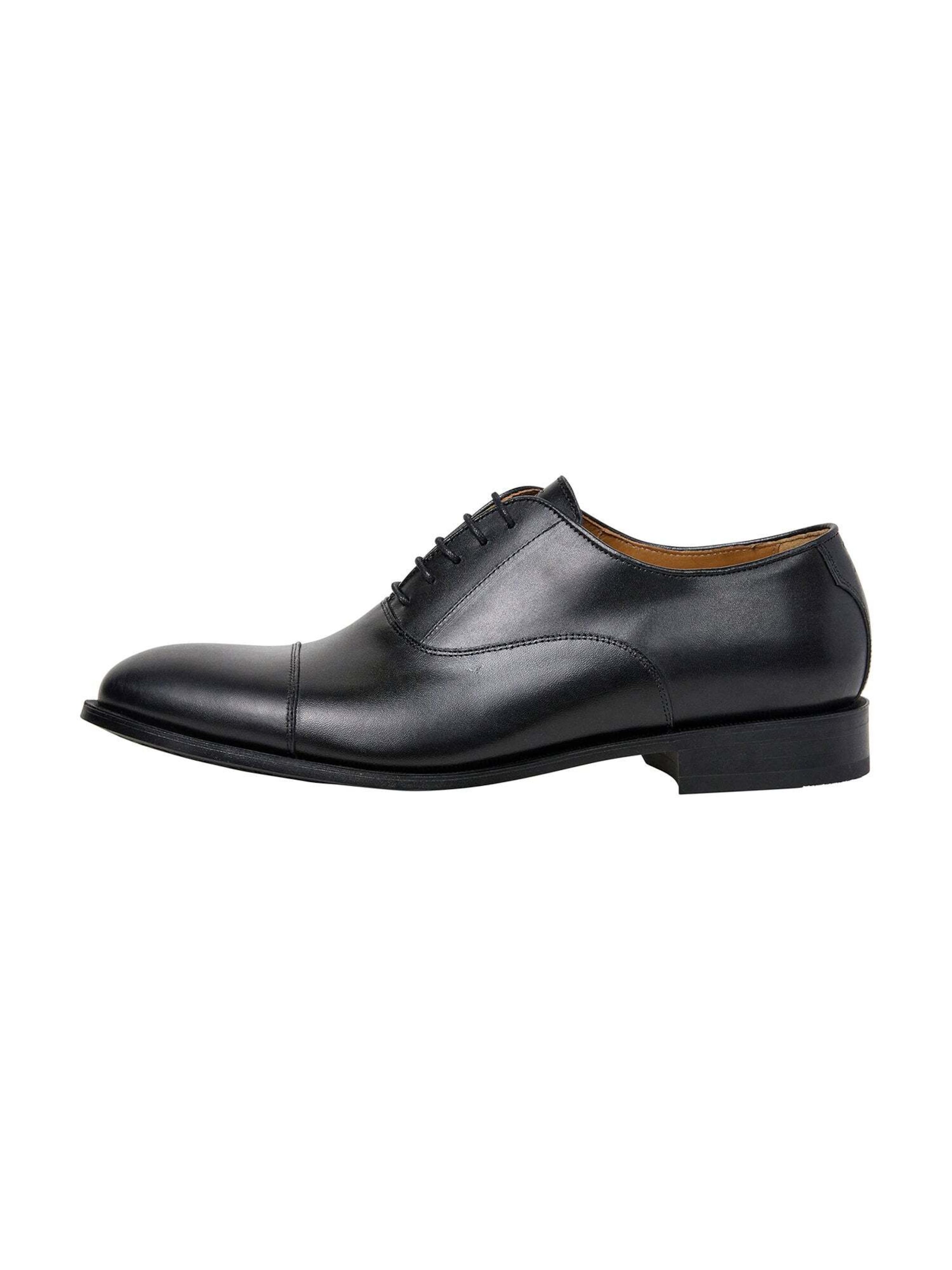 Scarpa stringata di Hackett London in nero: frontale