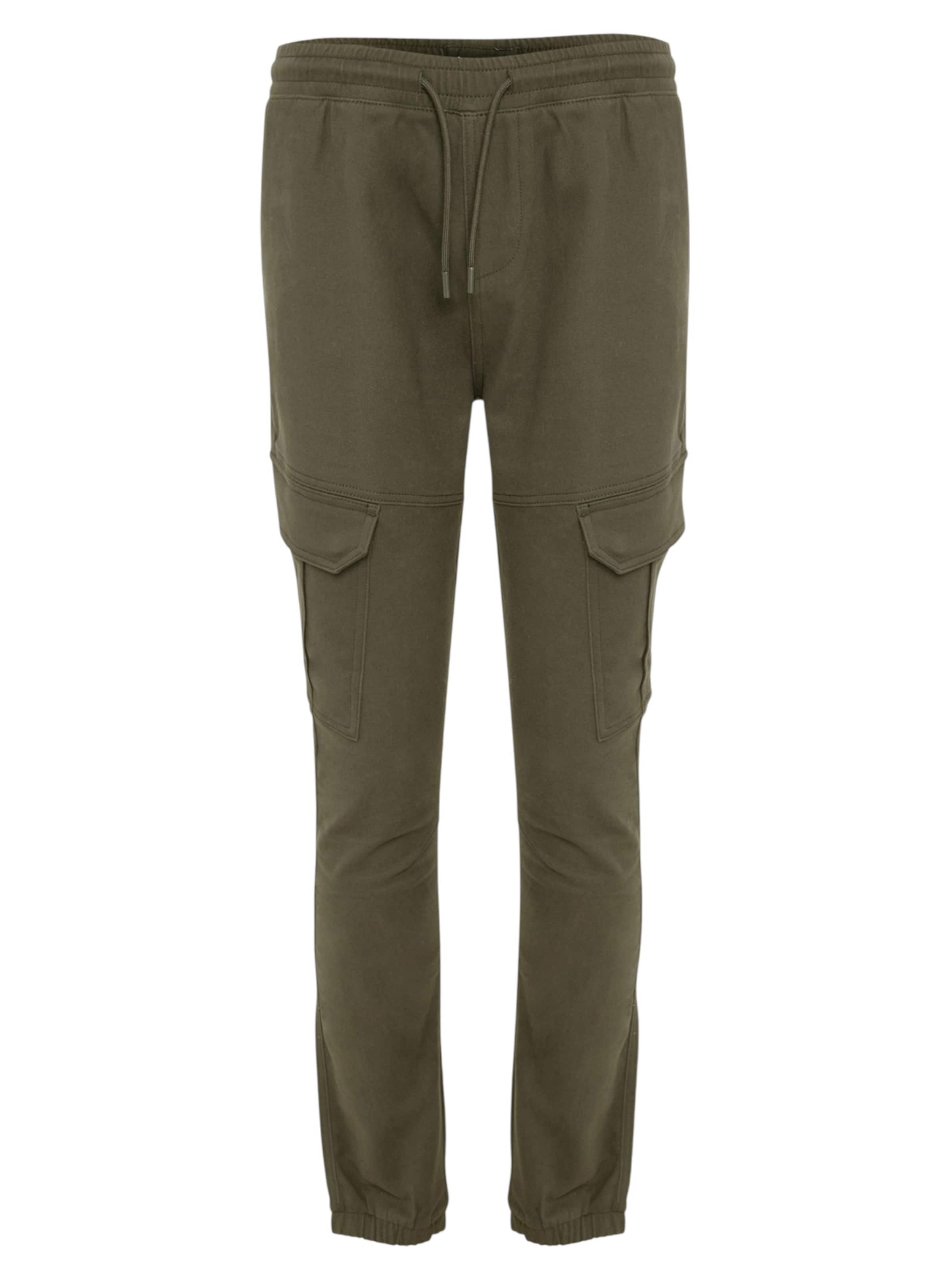 Threadbare Slimfit lange Cargohose 'Garrix' in Grün: Vorderseite