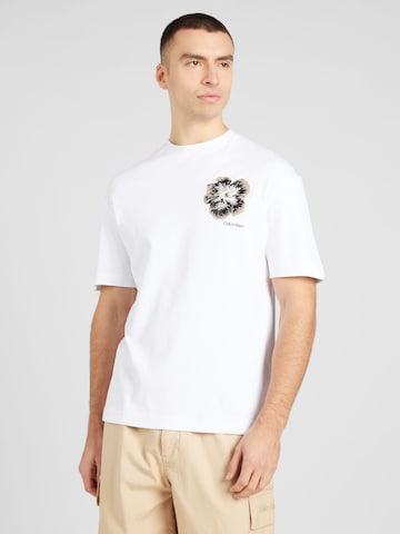 T-Shirt Calvin Klein en blanc : devant