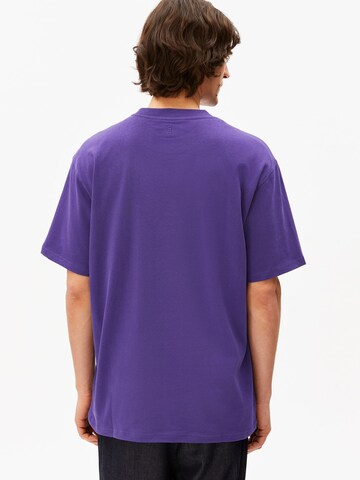 ARMEDANGELS Футболка 'MAARKOS' в Лиловый
