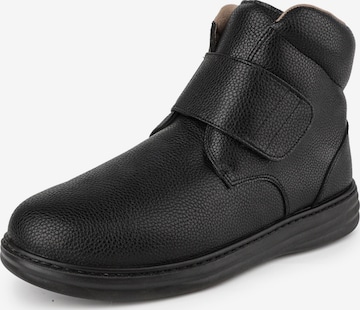 Tiestra Boots in Black: front