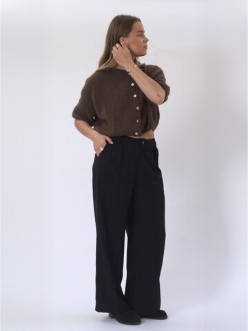 regular Pantaloni ' Isolde ' di TEESHOPPEN in nero