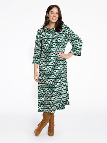 Robe YOEK en mélange de couleurs