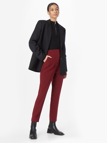 Coupe slim Pantalon à plis Warehouse en rouge