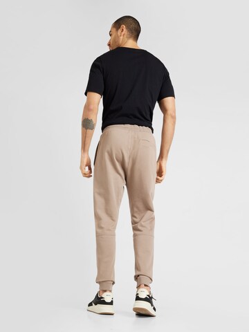 Tapered Pantaloni 'Sestart' de la BOSS pe maro