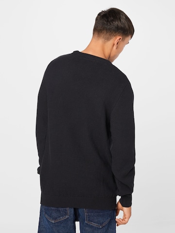 By Garment Makers Pullover in Schwarz