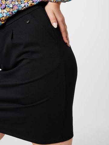 Fransa Curve Skirt in Black