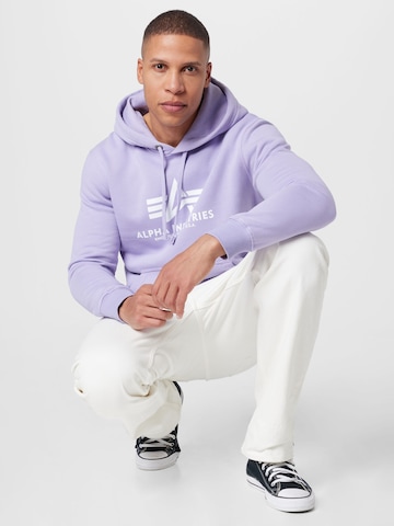 ALPHA INDUSTRIES Sweatshirt in Lila