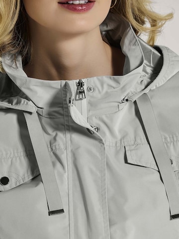 MADELEINE Parka in Grau