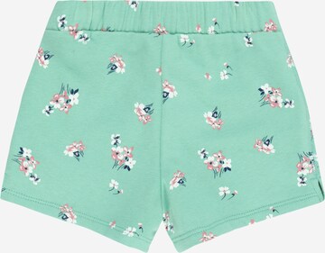 GAP Regular Shorts in Grün