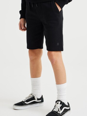 WE Fashion Slimfit Shorts in Schwarz