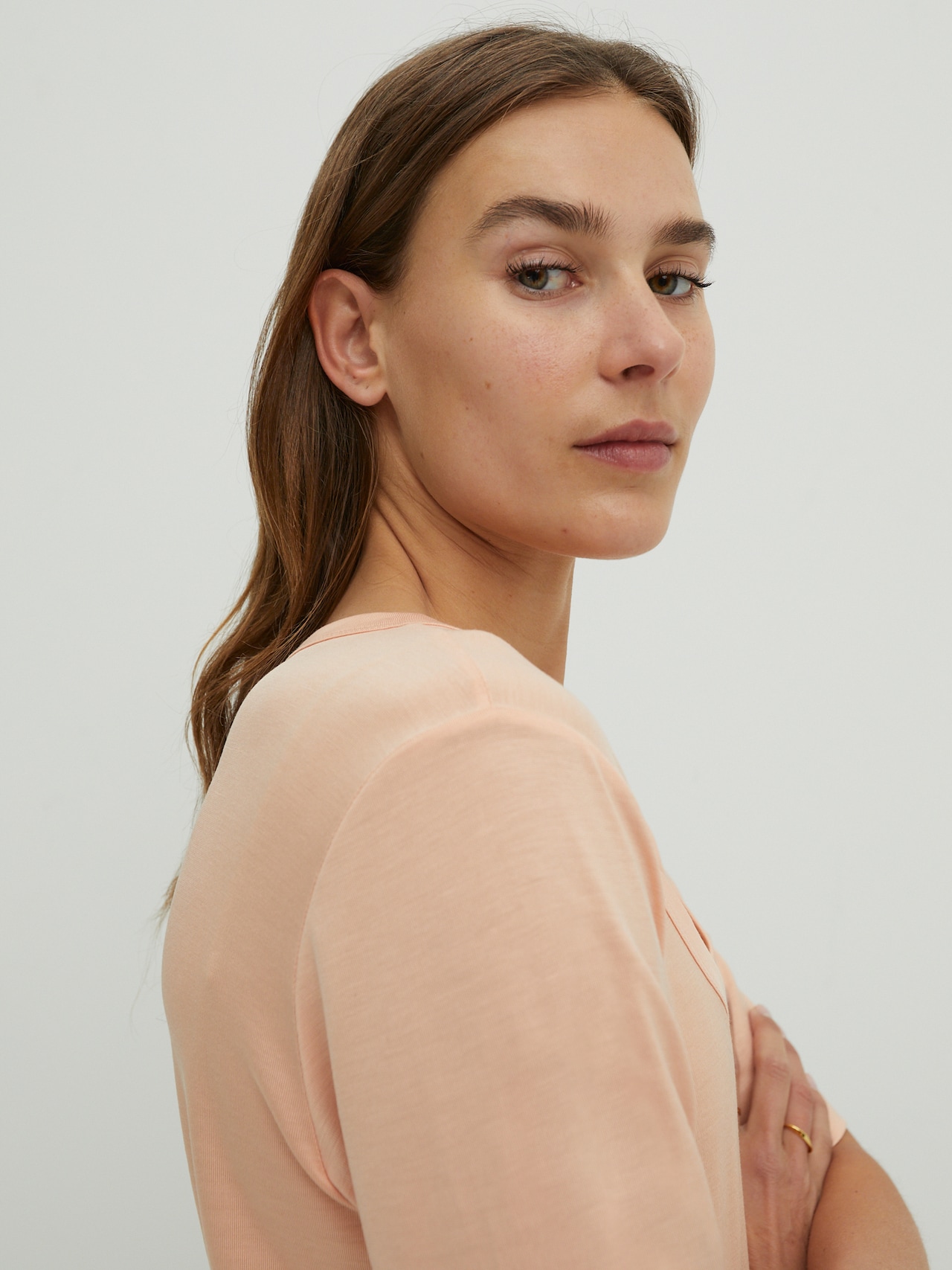 EDITED Producten Shirt 'Joreen' Perzik