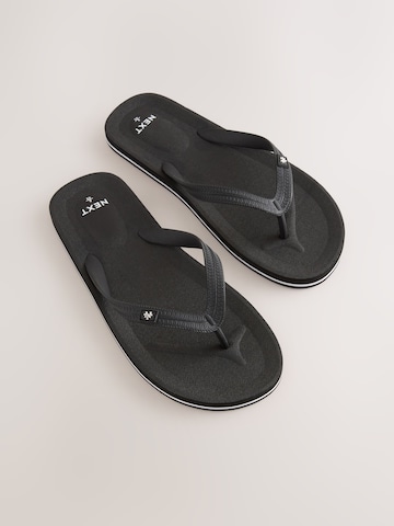 Flip-flops de la Next pe negru