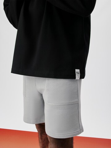 ABOUT YOU x Kingsley Coman Bluser & t-shirts 'Hannes' i sort