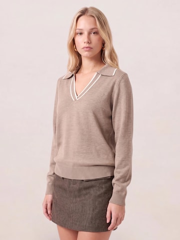 noar studios Pullover in Beige: Vorderseite