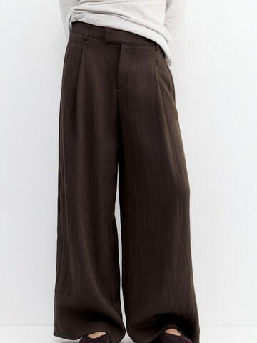 Baggy Pantalon à plis Pull&Bear en marron : devant