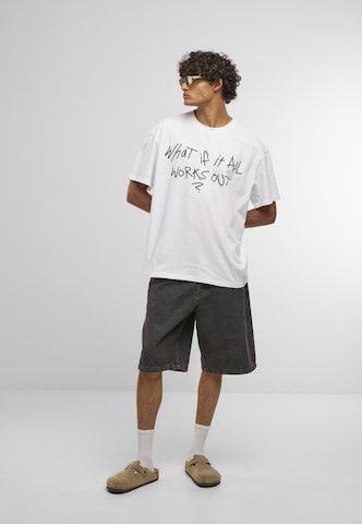 Mister Tee Shirt 'It All Works Out Wording' in Wit