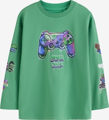 Next Shirt in Grün: Vorderseite