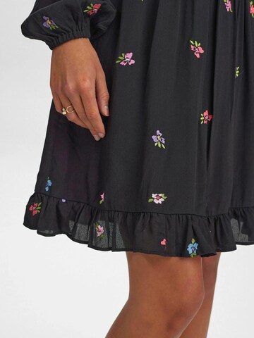 NÜMPH Mekko 'NUERIKA' värissä musta