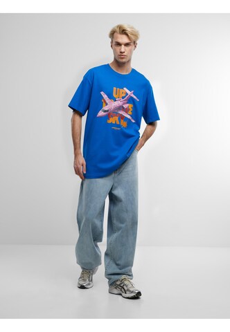 T-Shirt 'Up to the Sky' MT Upscale en bleu