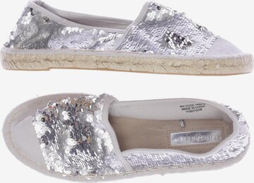 Atmosphere Flats & Loafers in 39 in Silver: front