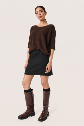 SOAKED IN LUXURY Sweater 'Tuesday' in Brown