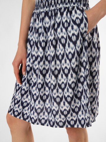 Marie Lund Rok ' ' in Blauw