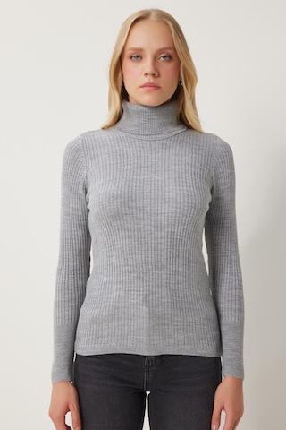Pullover di Happiness İstanbul in grigio: frontale