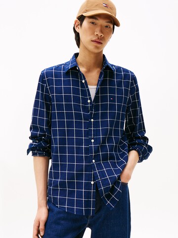 TOMMY HILFIGER Regular Fit Hemd in Blau: Vorderseite