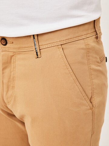 REDPOINT Slim fit Chino Pants in Brown