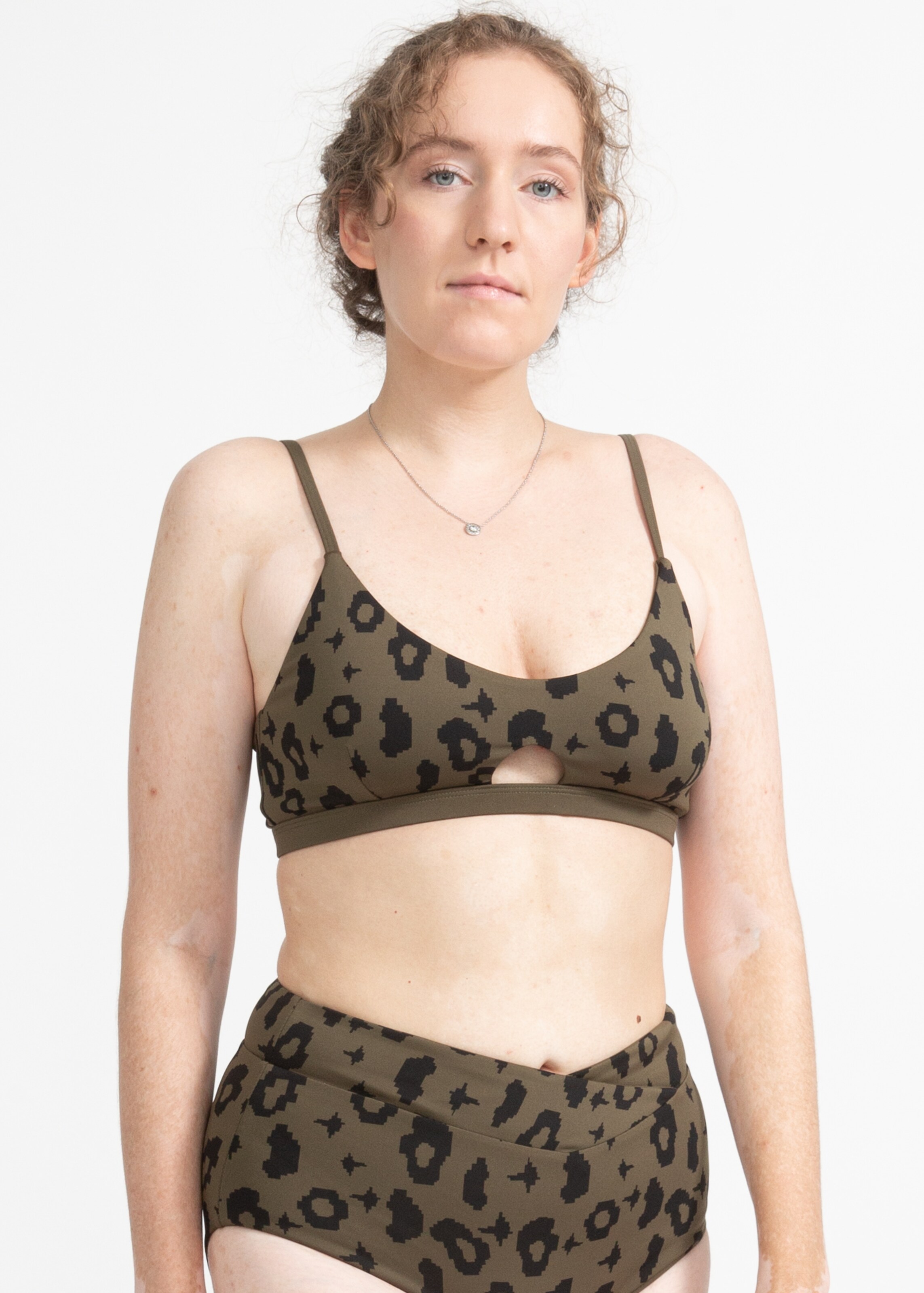Frauen Große Größen Boochen Bikinitop in Khaki - NX16143