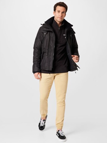 Superdry Jacke 'Mountain' in Schwarz