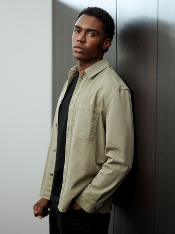 Regular fit Camicia 'Essential' di DAN FOX APPAREL in verde