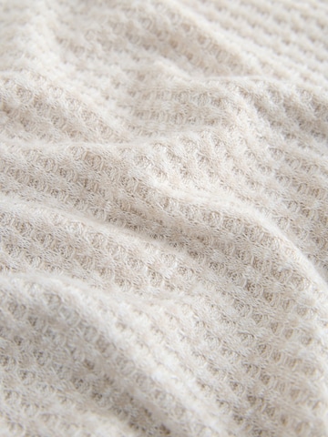 B by Ted Baker Shorty in Beige