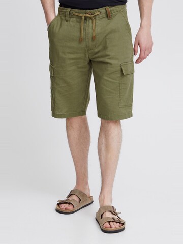 INDICODE JEANS Regular Cargo trousers in Green: front