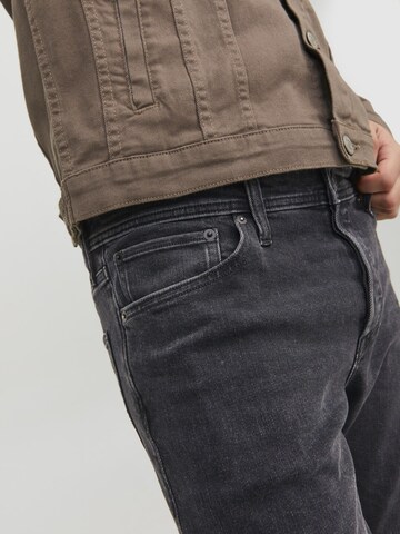 JACK & JONES Regular Jeans 'Mike' in Zwart